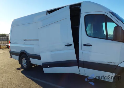 2015 Mercedes-Benz Sprinter 2500 High Roof from USA, damaged, VIN WD3PE8DB1FP123293